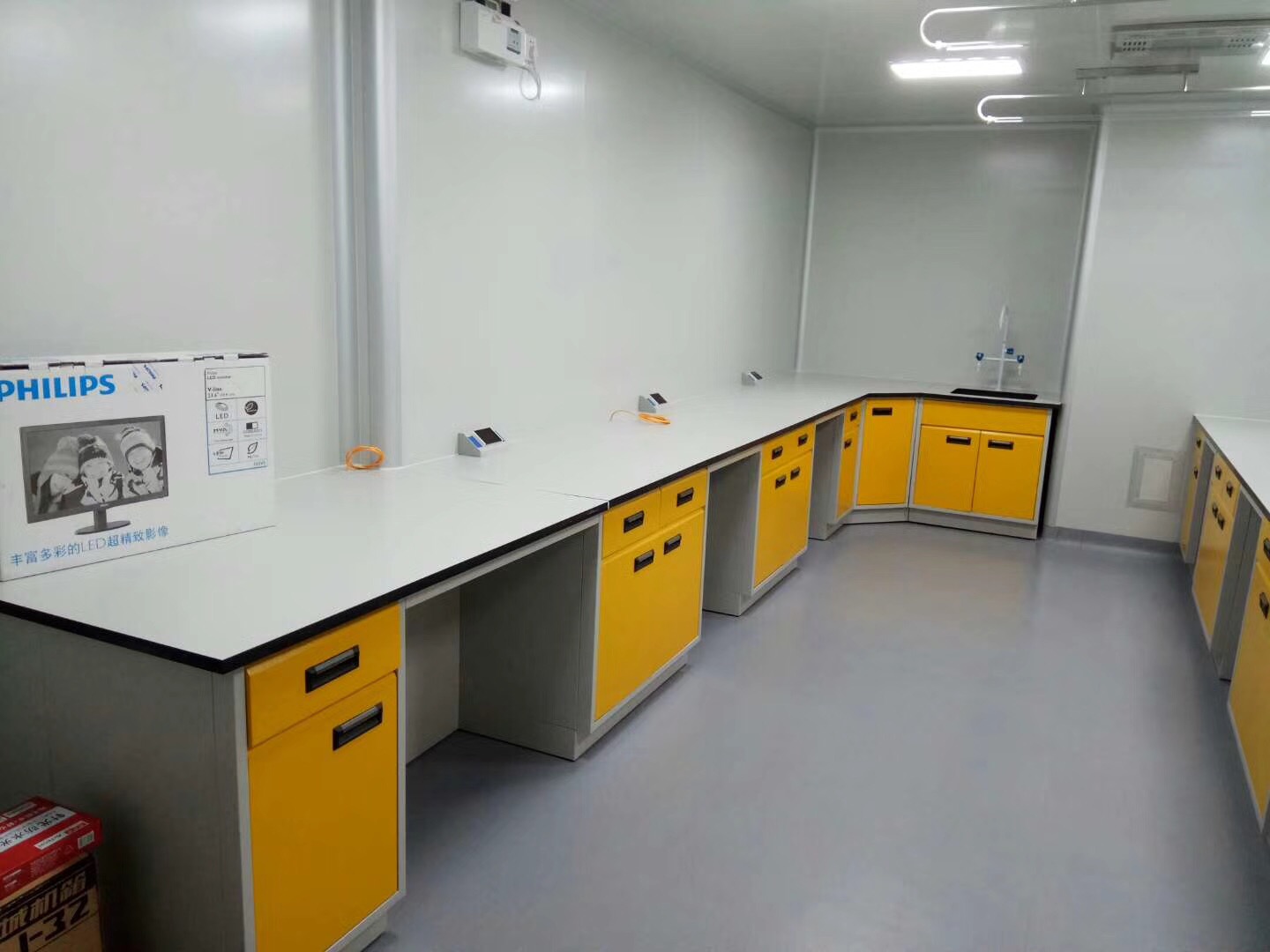 東莞龍冠真空科技有限公司潔凈裝修工程 東莞龍冠真空科技有限公司潔凈裝修工程